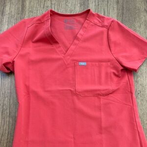 FIGS One pocket scrub top